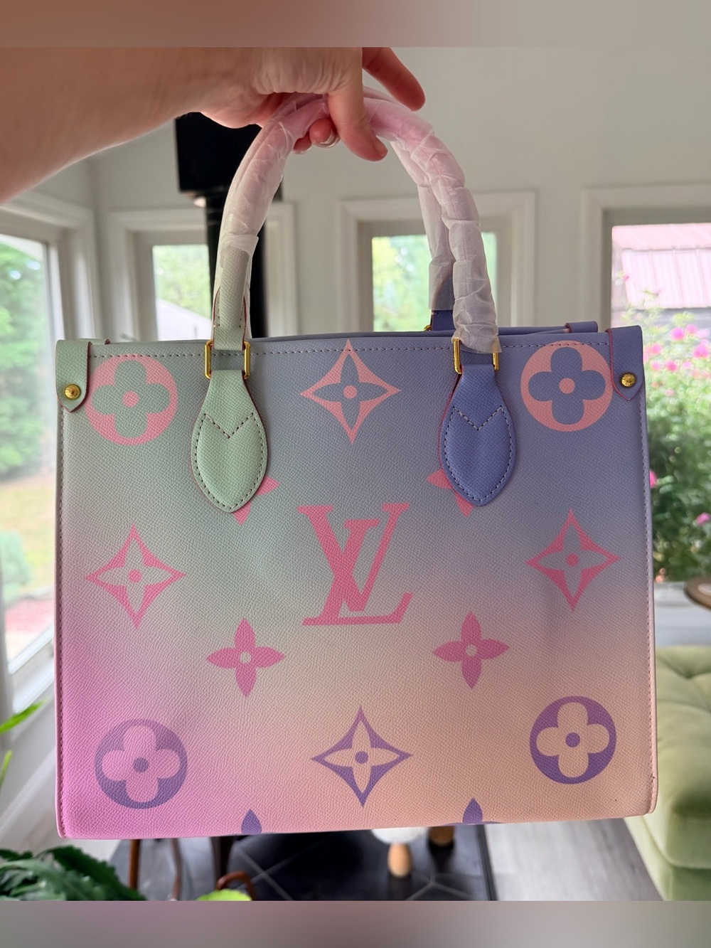FULL SET BRAND NEW Louis Vuitton Onthego Sunrise Pastel Tote w Gold Hardware